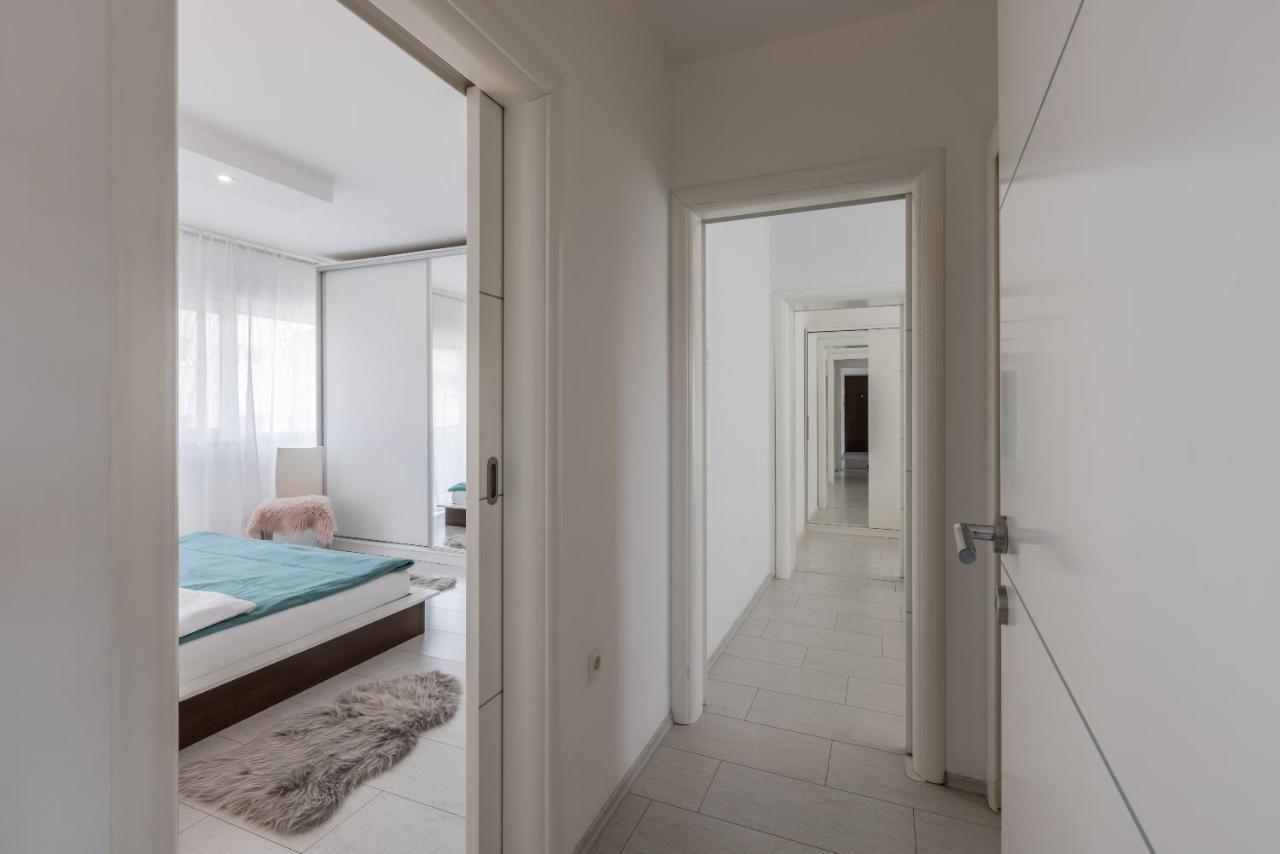 Doors Of West Appartement Split Buitenkant foto